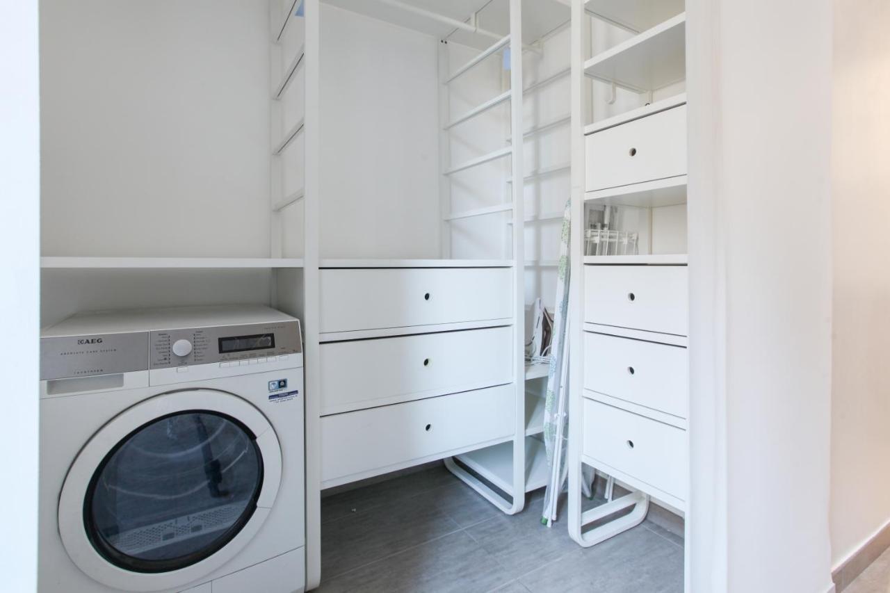 Modern Apartment Close To Shopping District มิลาน ภายนอก รูปภาพ