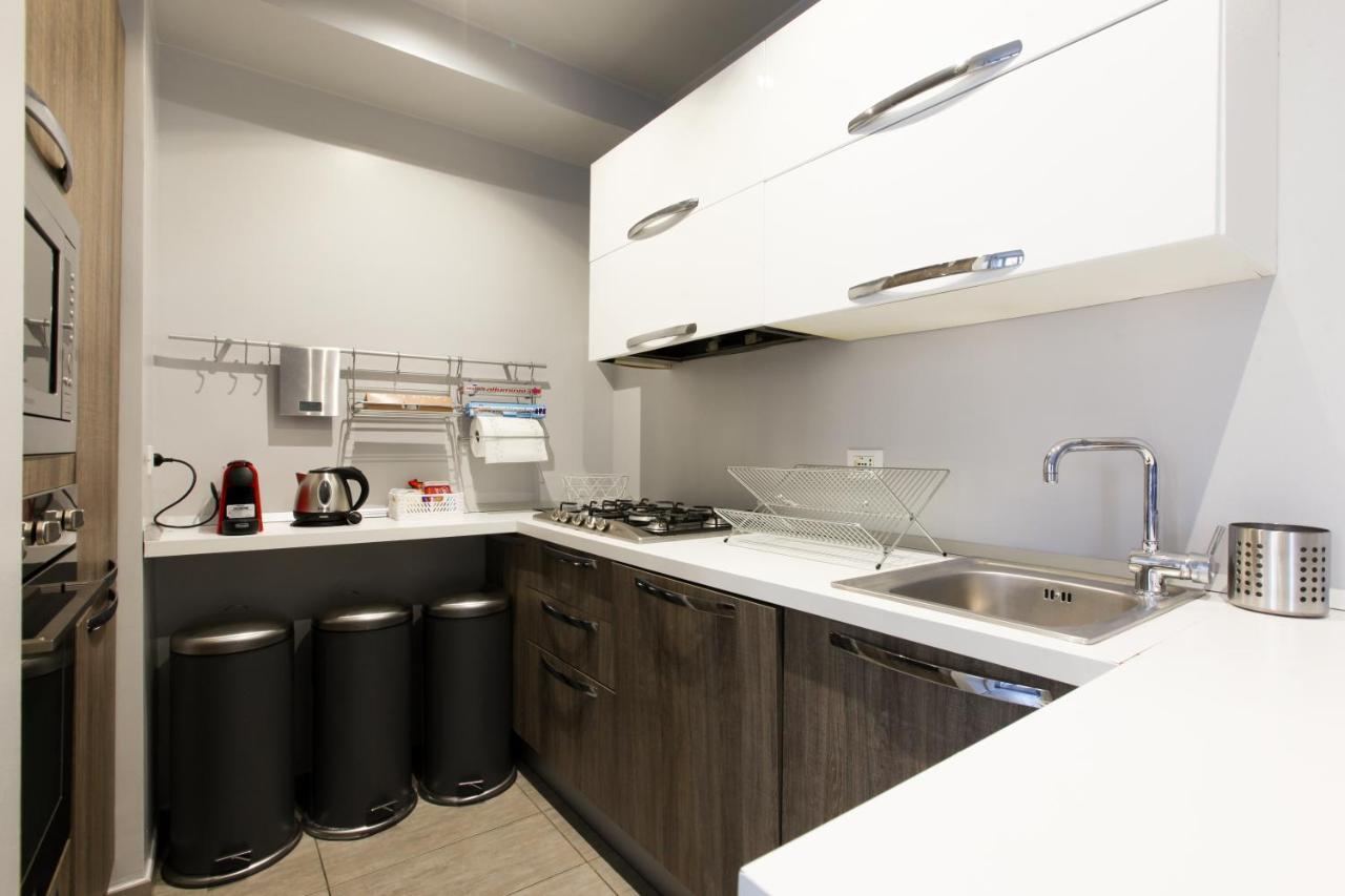 Modern Apartment Close To Shopping District มิลาน ภายนอก รูปภาพ
